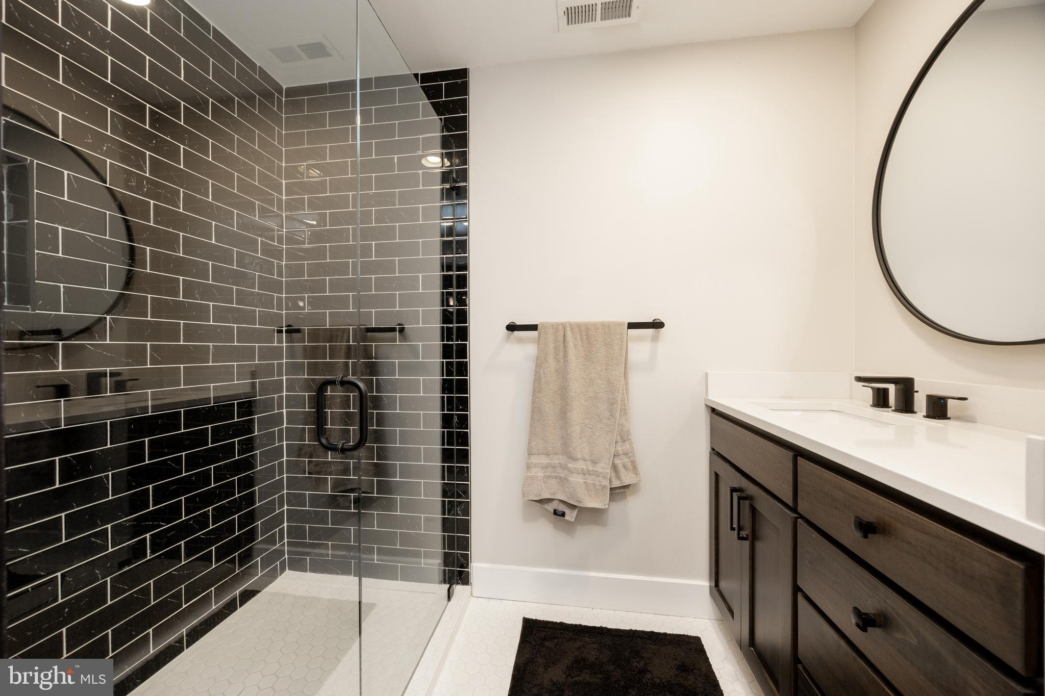 REGENCY AT KIMBER GL - Residential