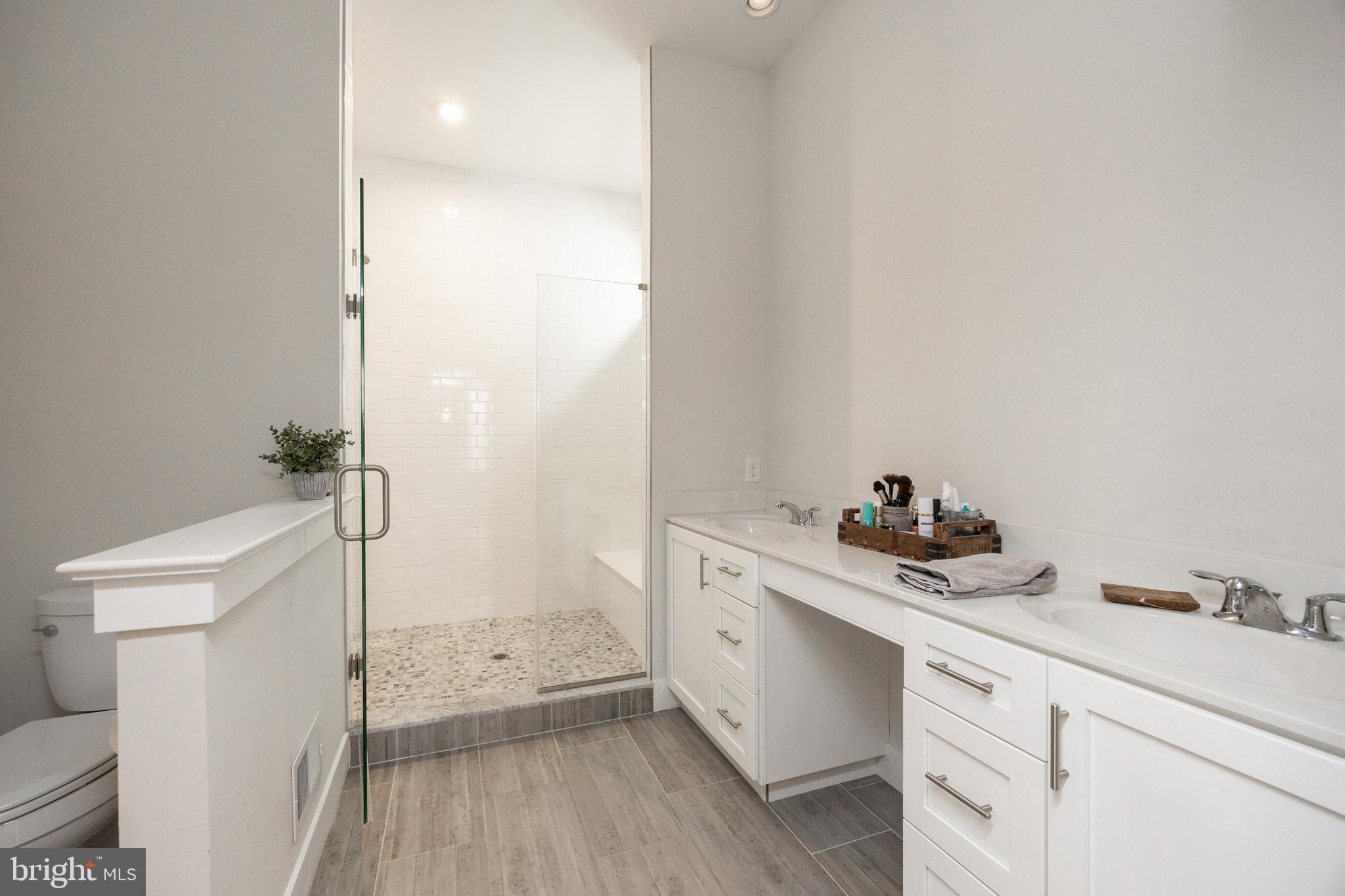 REGENCY AT KIMBER GL - Residential