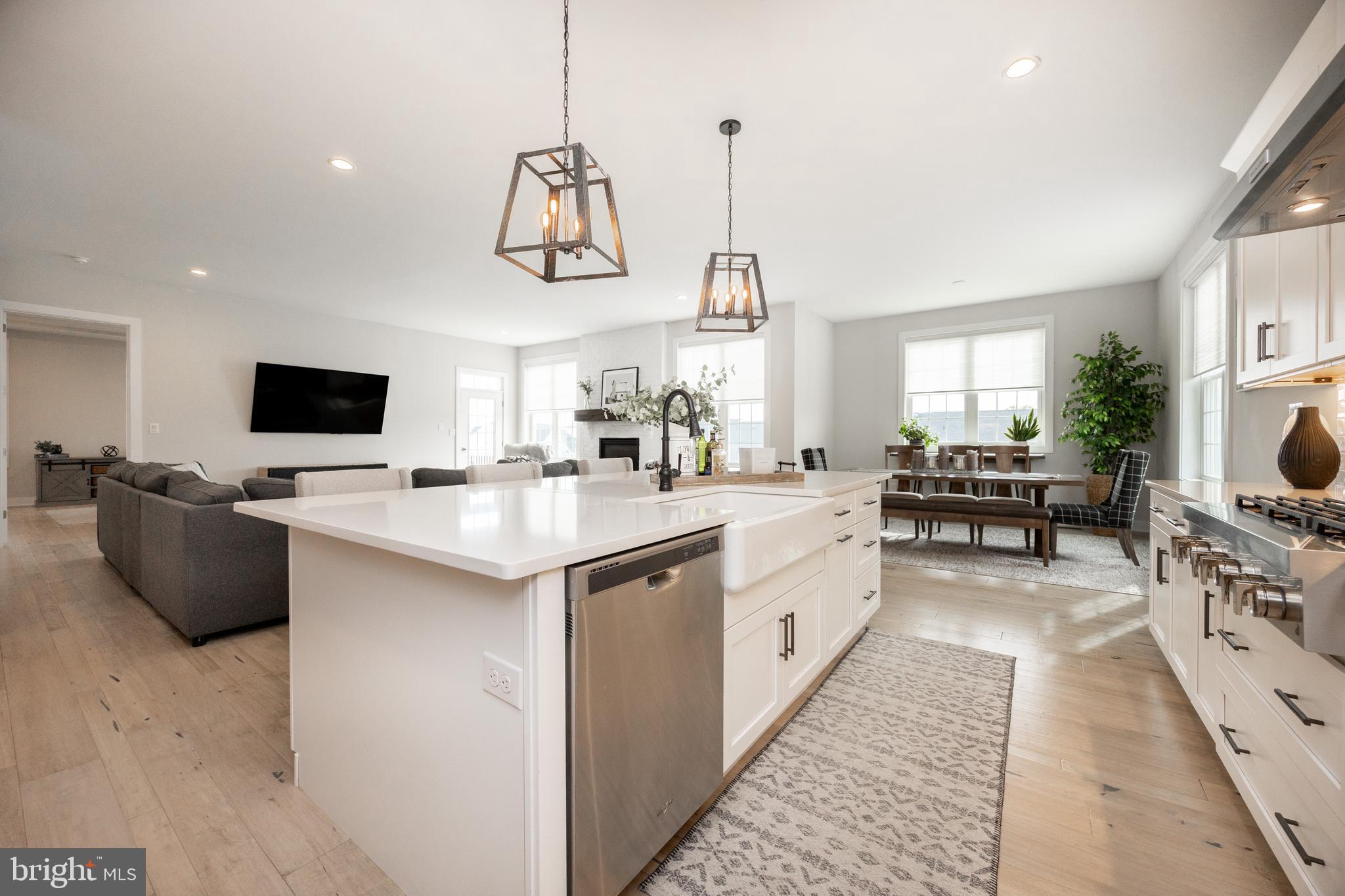 REGENCY AT KIMBER GL - Residential