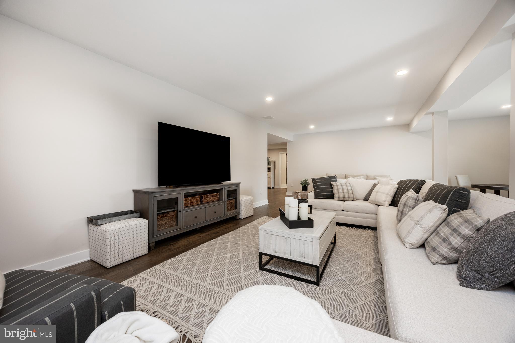 REGENCY AT KIMBER GL - Residential