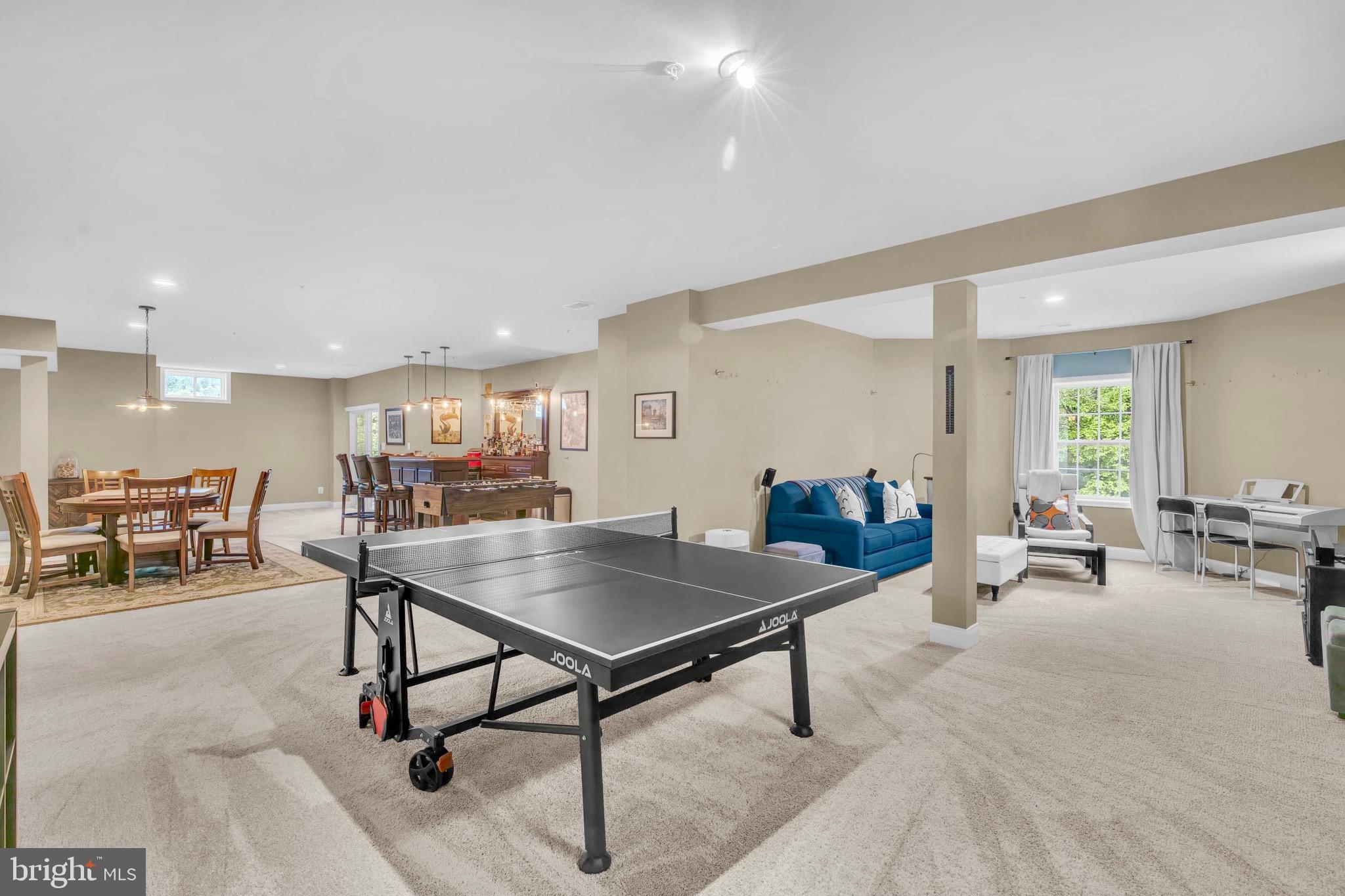 LAUREL RIDGE - Residential