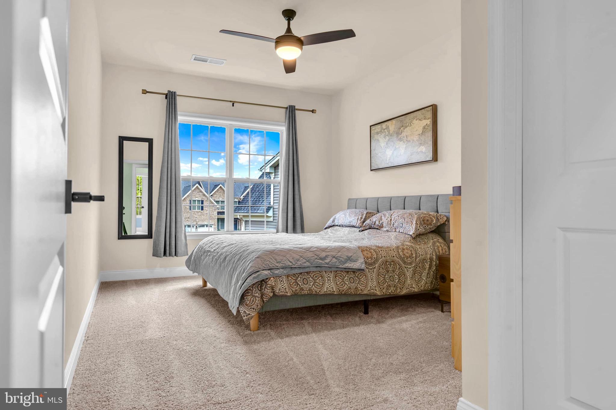 LAUREL RIDGE - Residential