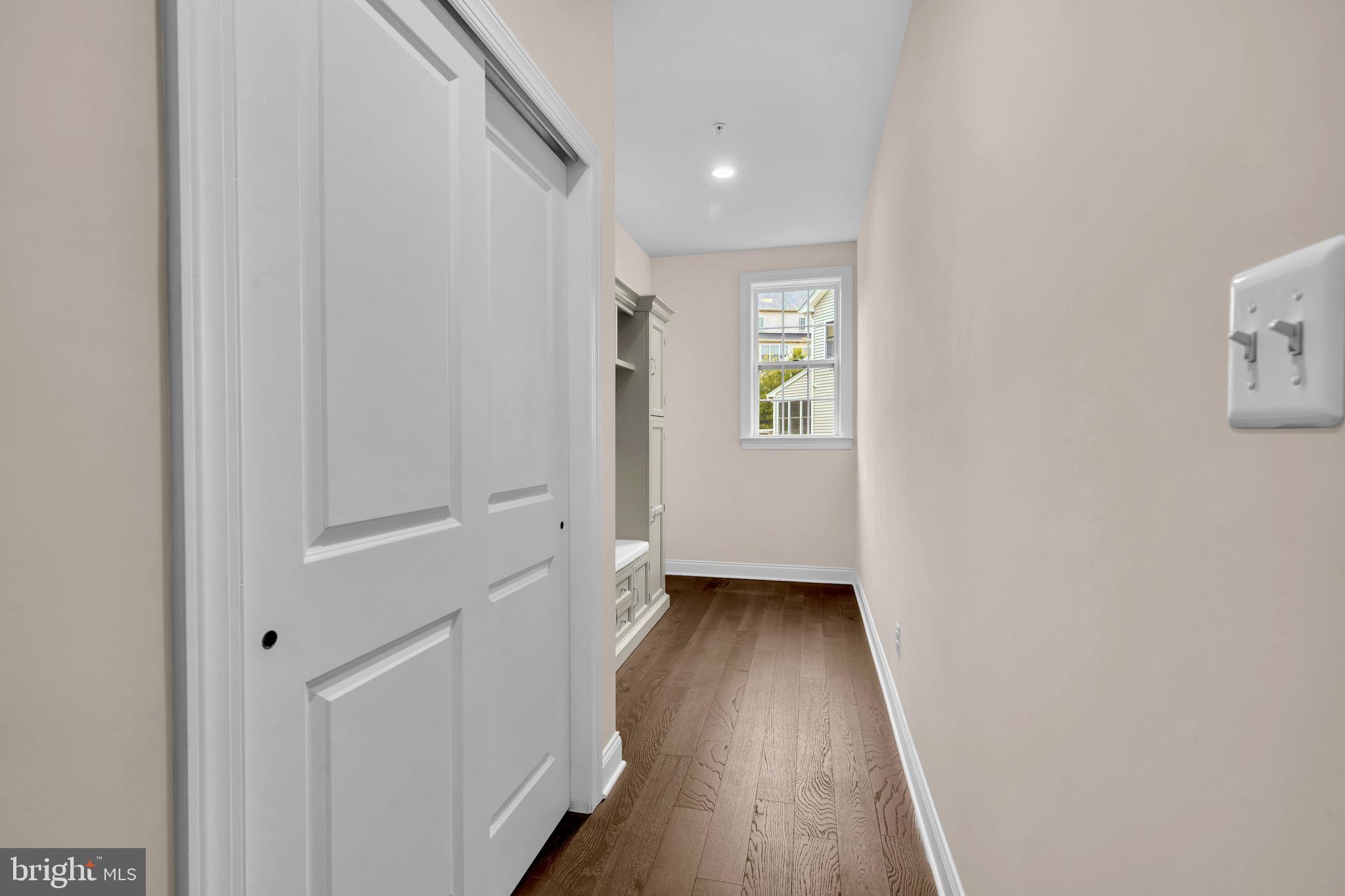 LAUREL RIDGE - Residential