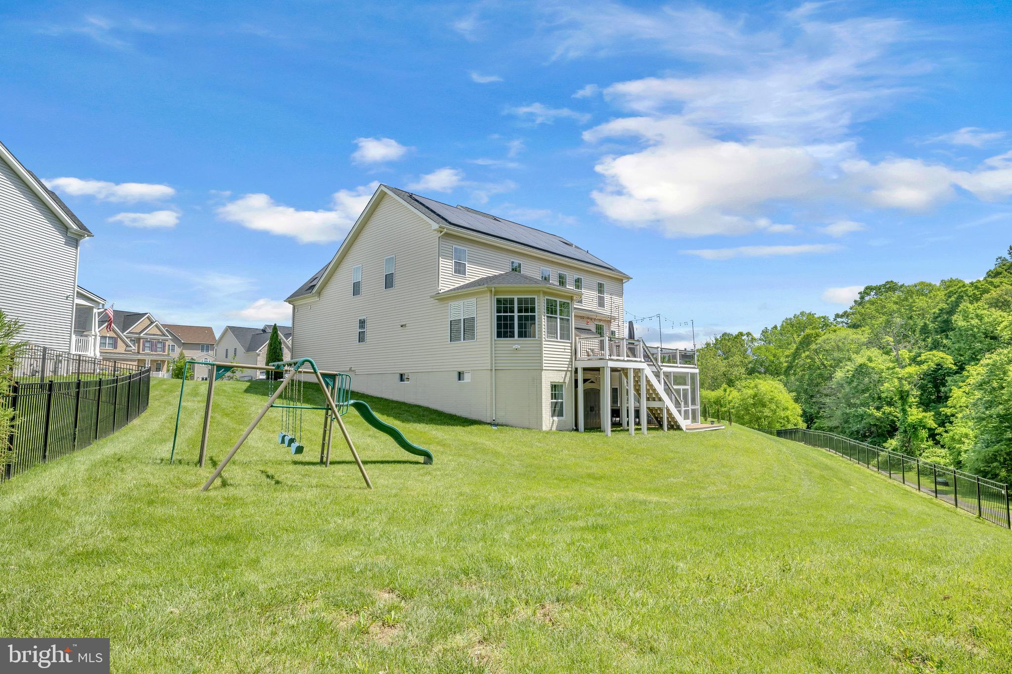 LAUREL RIDGE - Residential