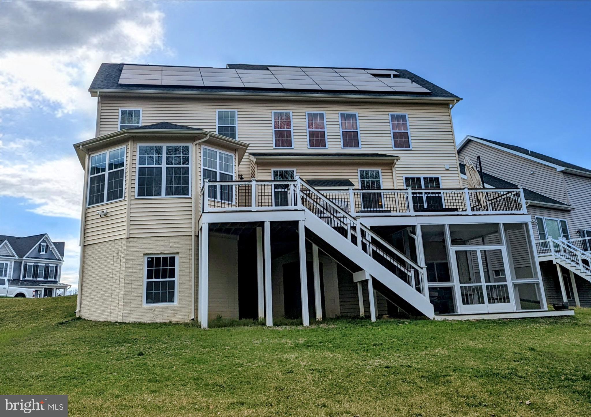2823 MOORGRASS COURT