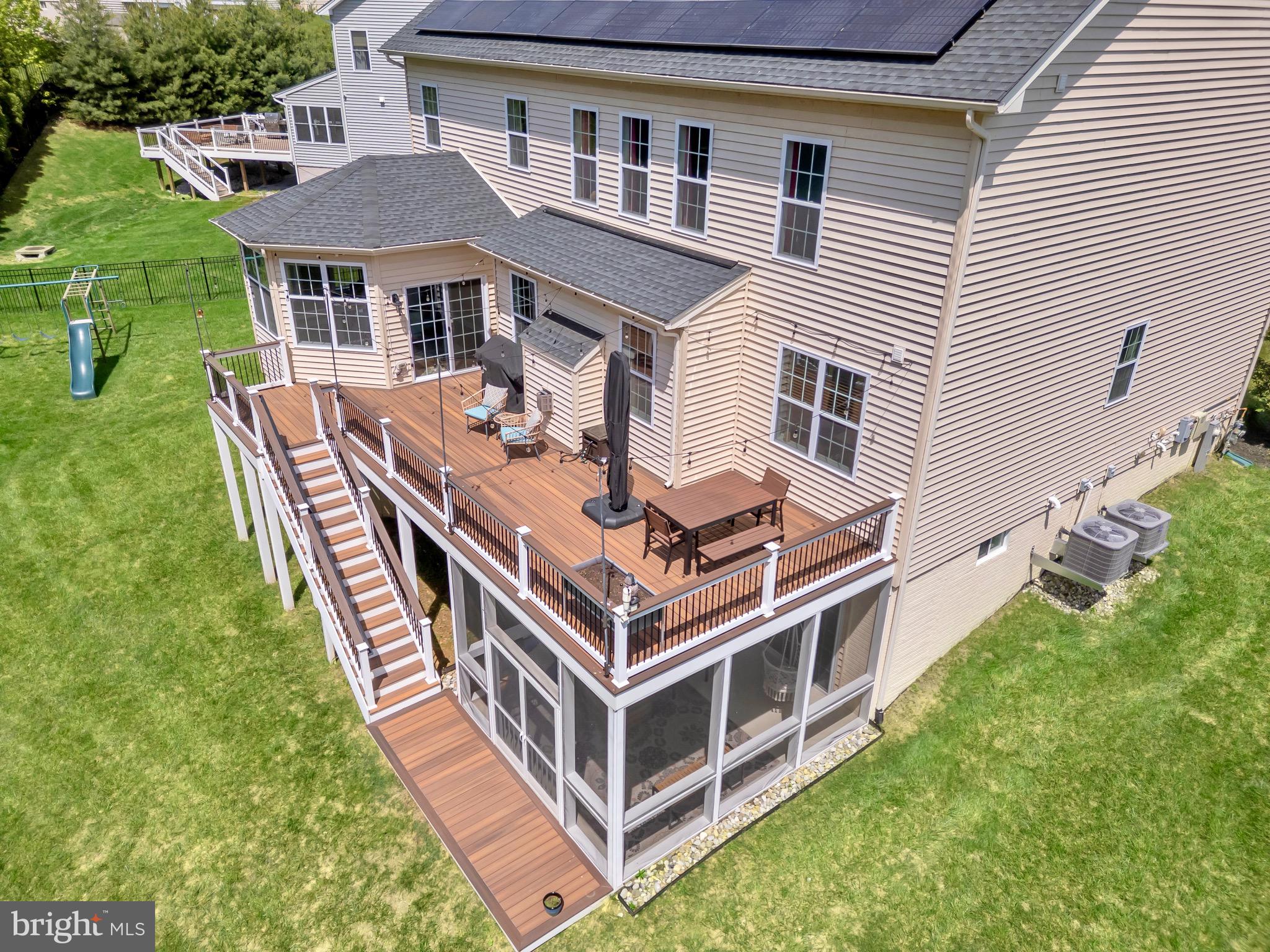 LAUREL RIDGE - Residential