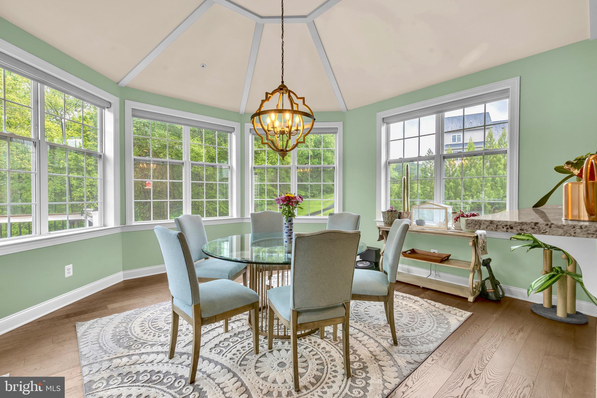 LAUREL RIDGE - Residential