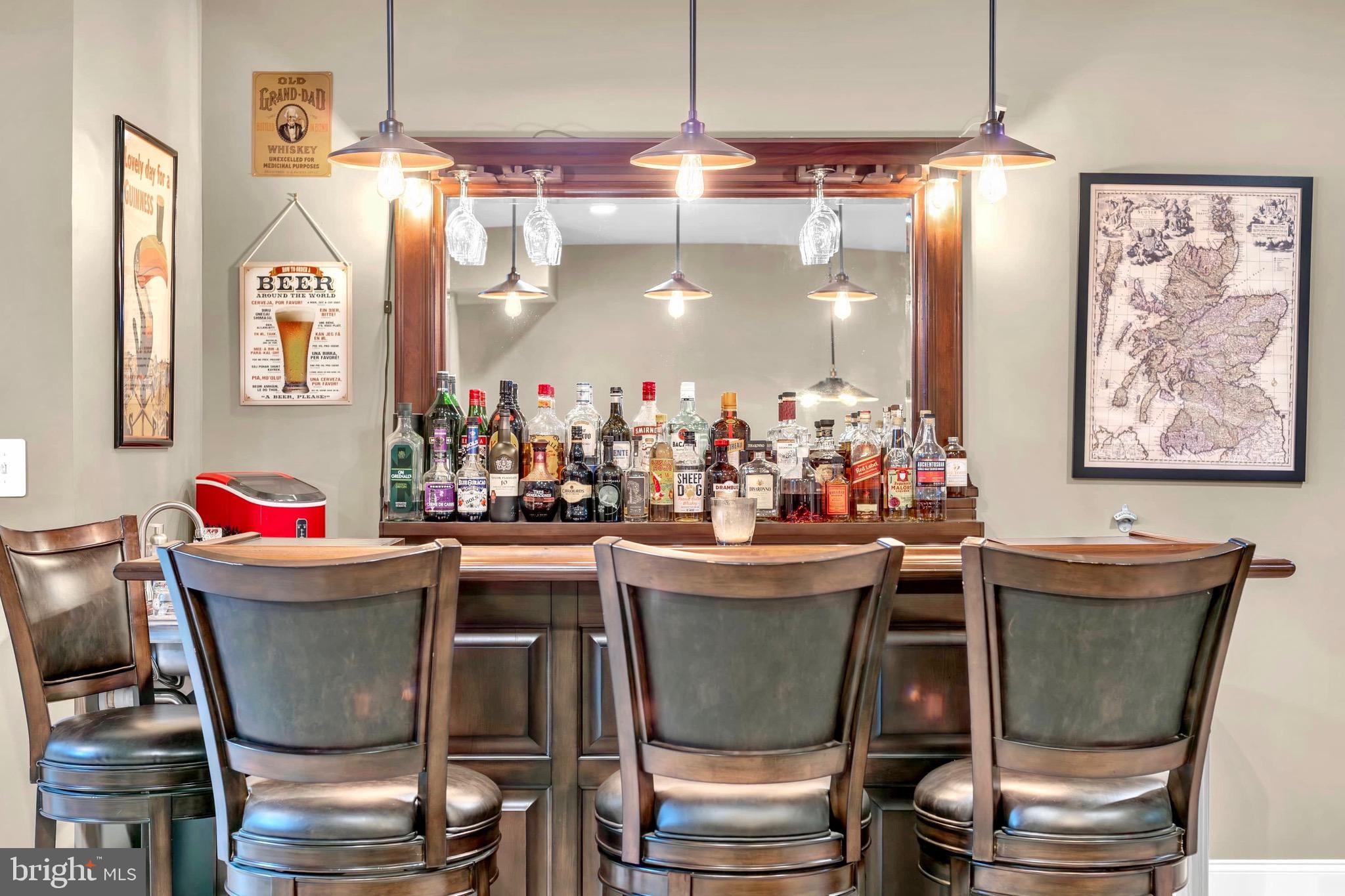 LAUREL RIDGE - Residential