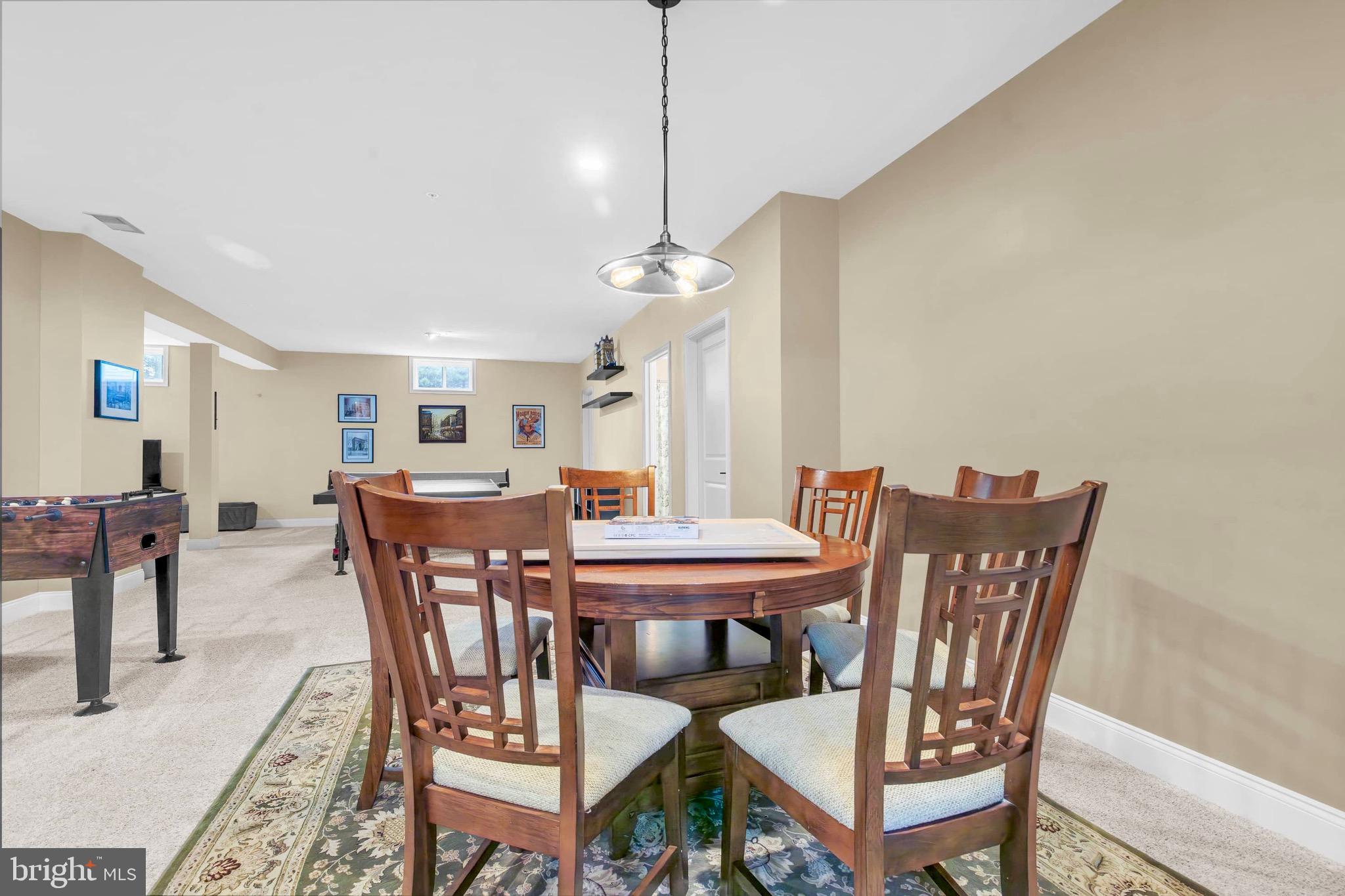 LAUREL RIDGE - Residential