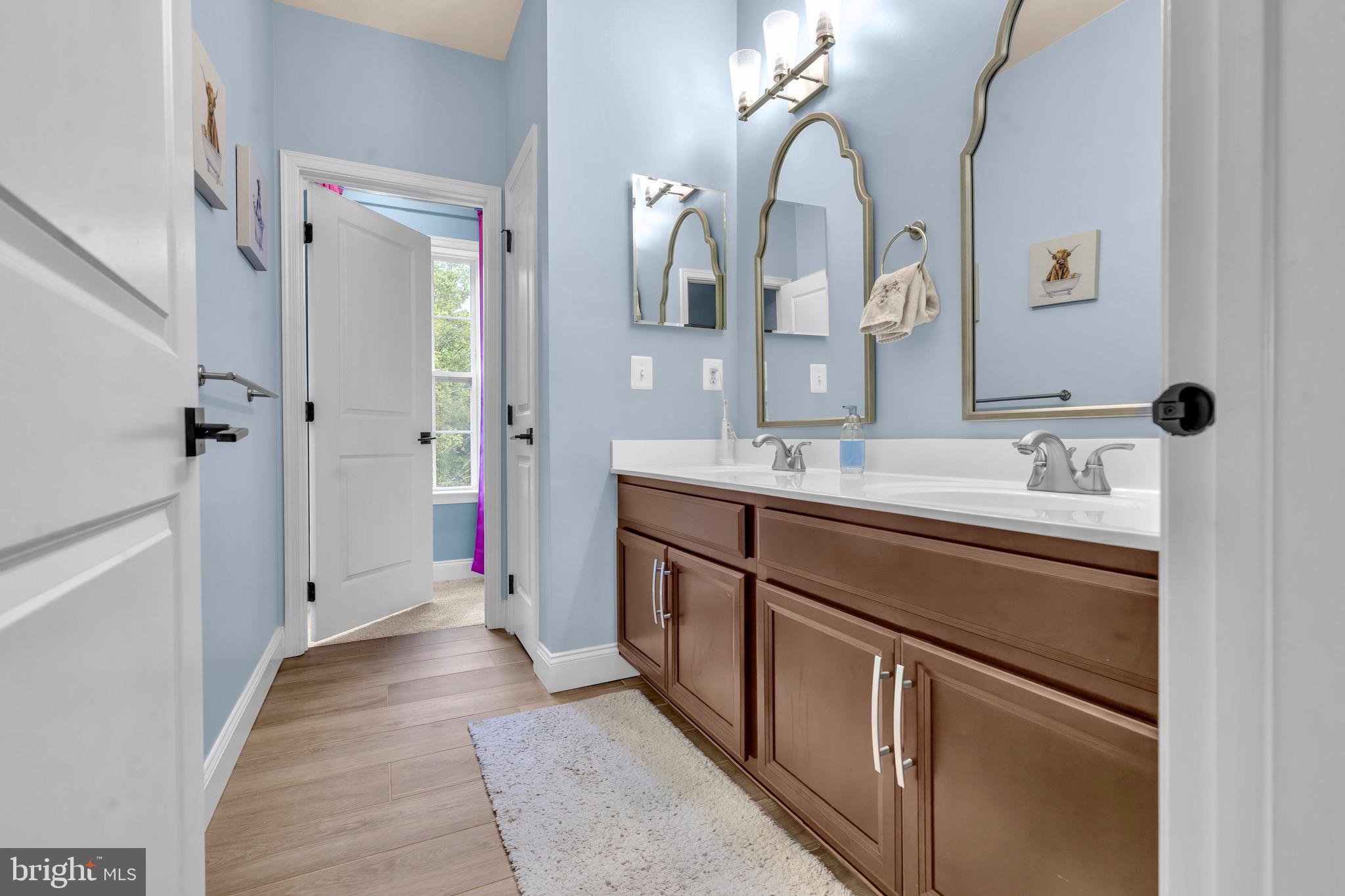 LAUREL RIDGE - Residential