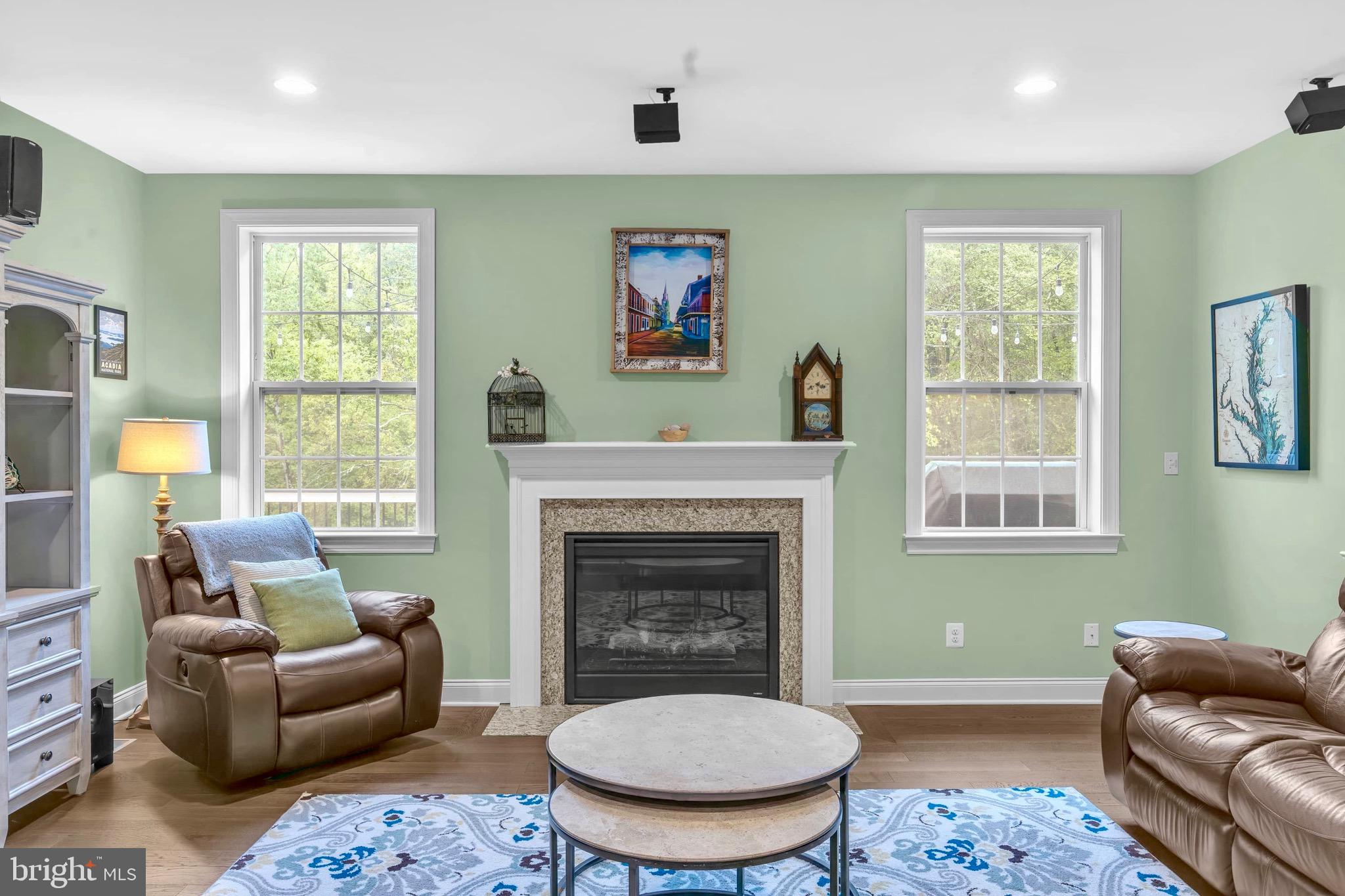 LAUREL RIDGE - Residential