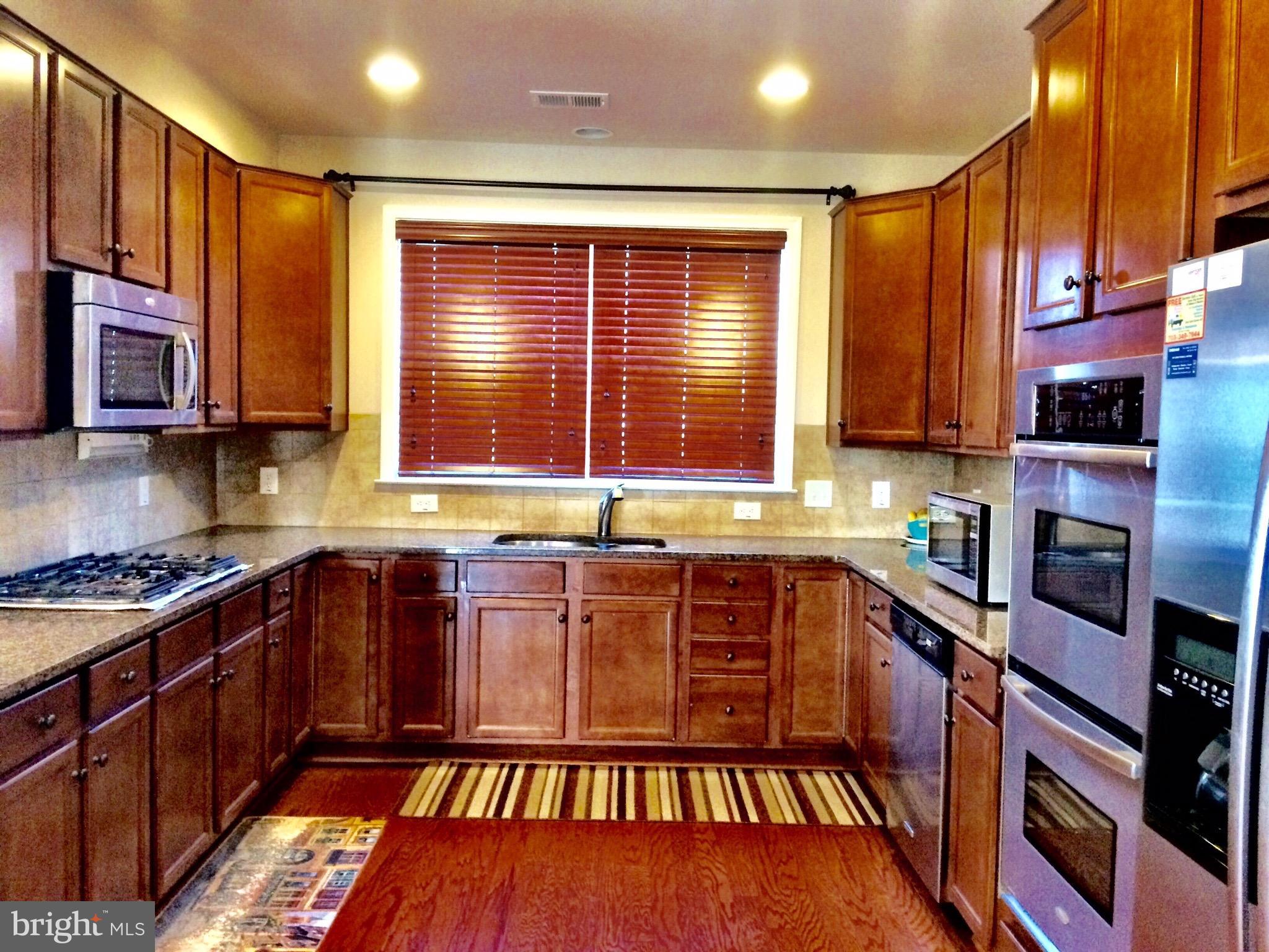 RESIDENCES AT BRAMBLETON - Residential Lease