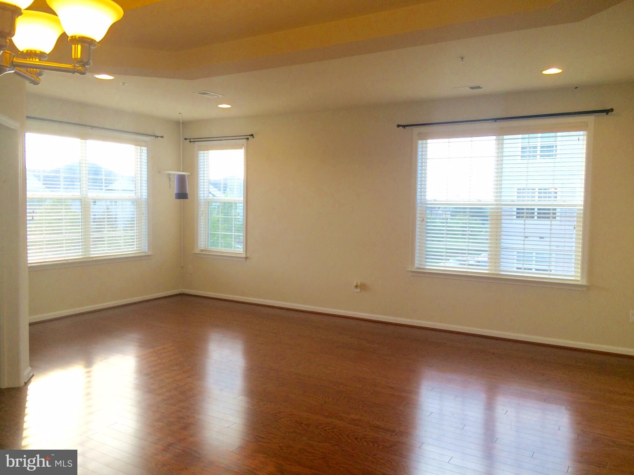 RESIDENCES AT BRAMBLETON - Residential Lease