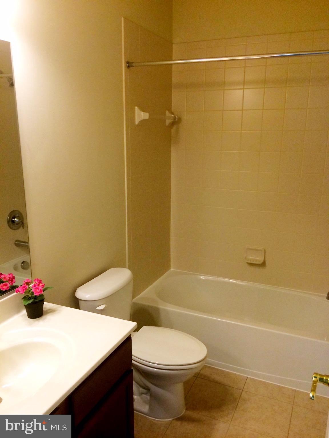 RESIDENCES AT BRAMBLETON - Residential Lease