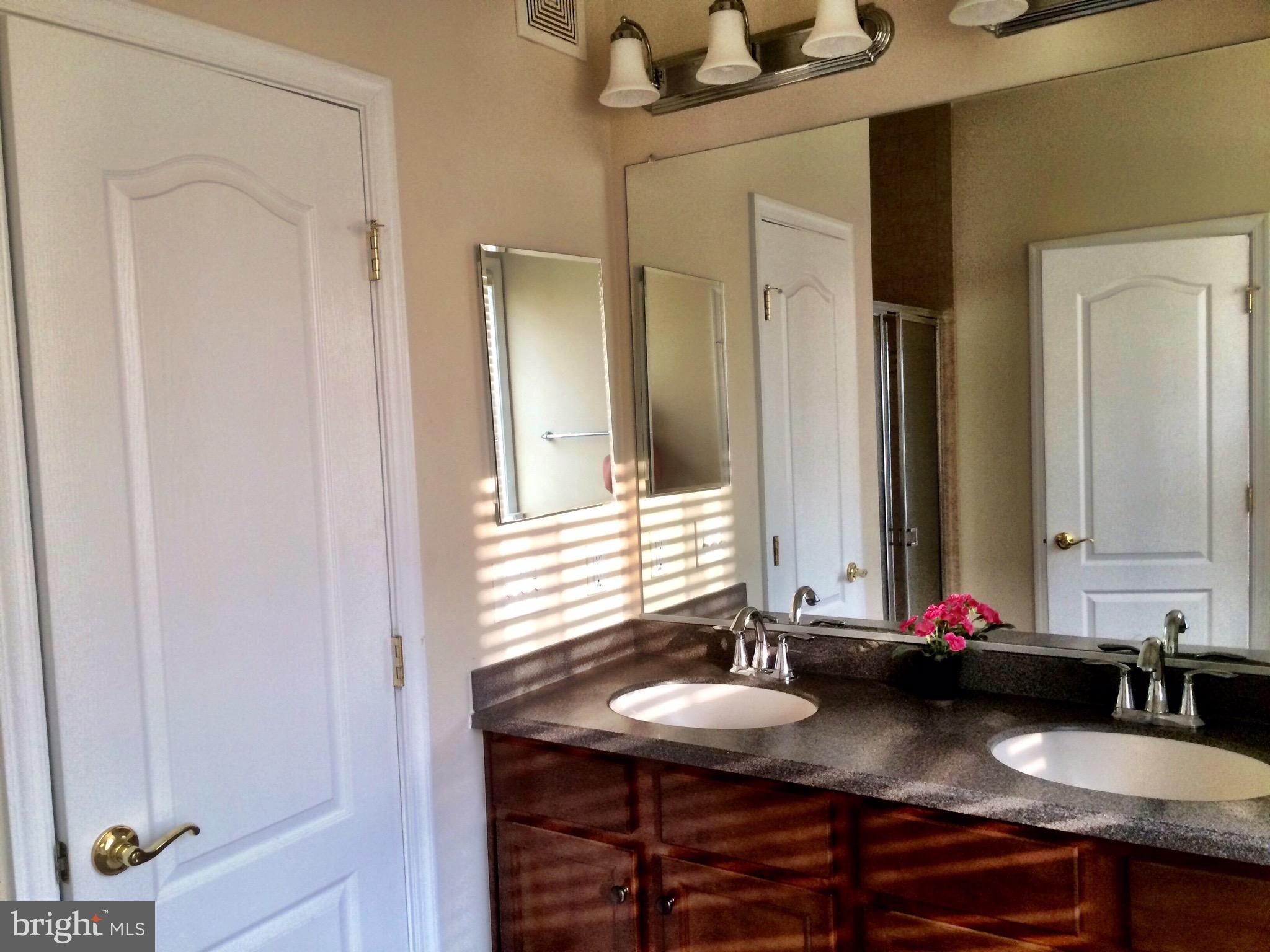 RESIDENCES AT BRAMBLETON - Residential Lease