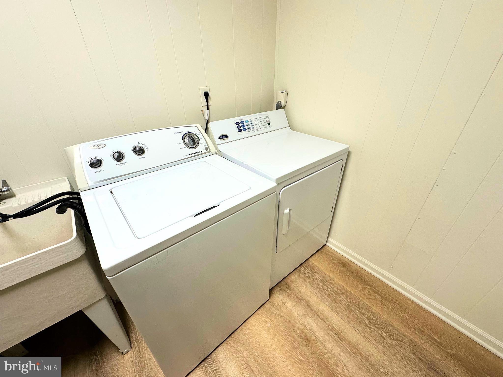 VIENNA COMMONS - Residential Lease