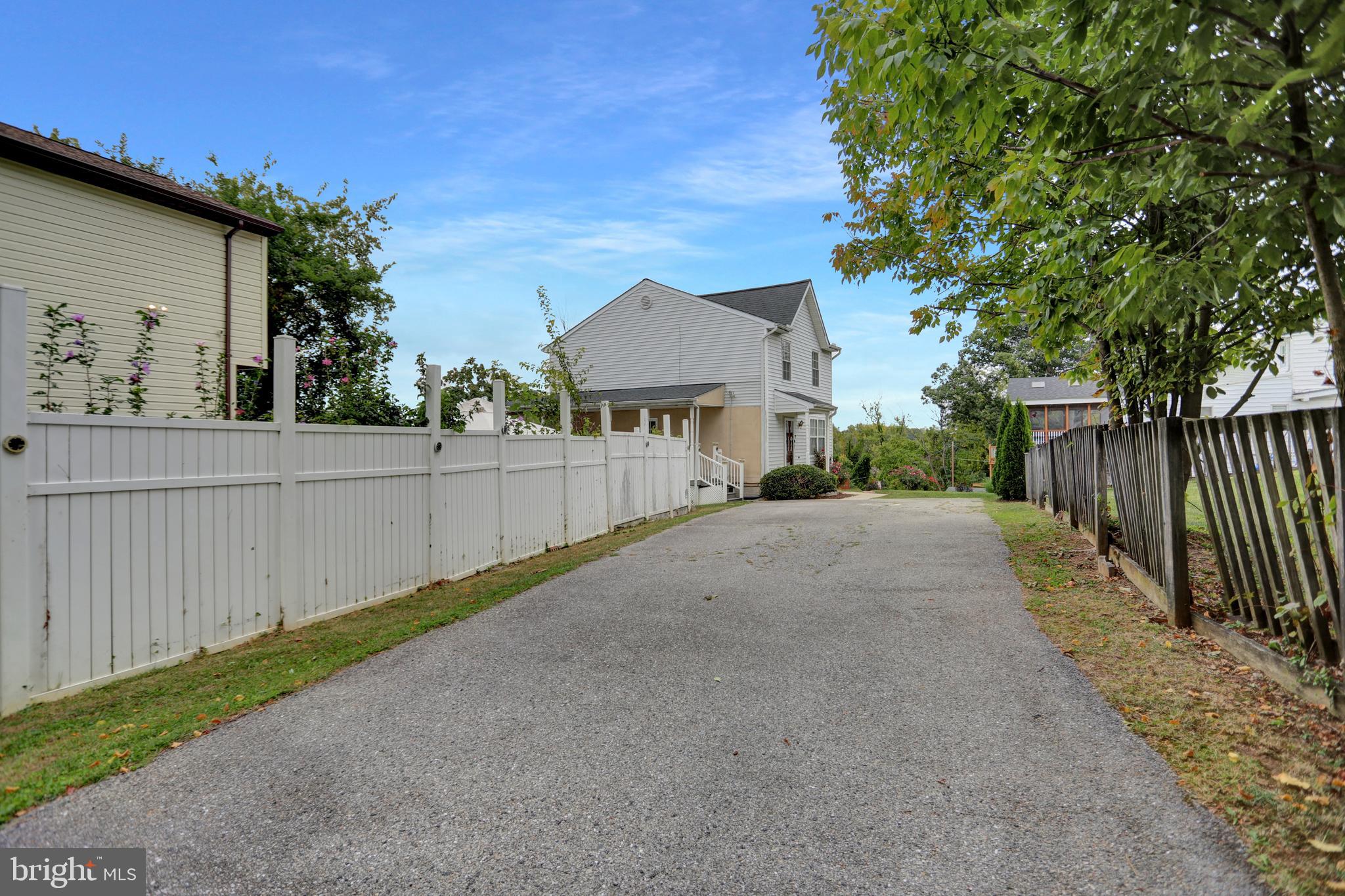 CARLYNN HEIGHTS - Residential