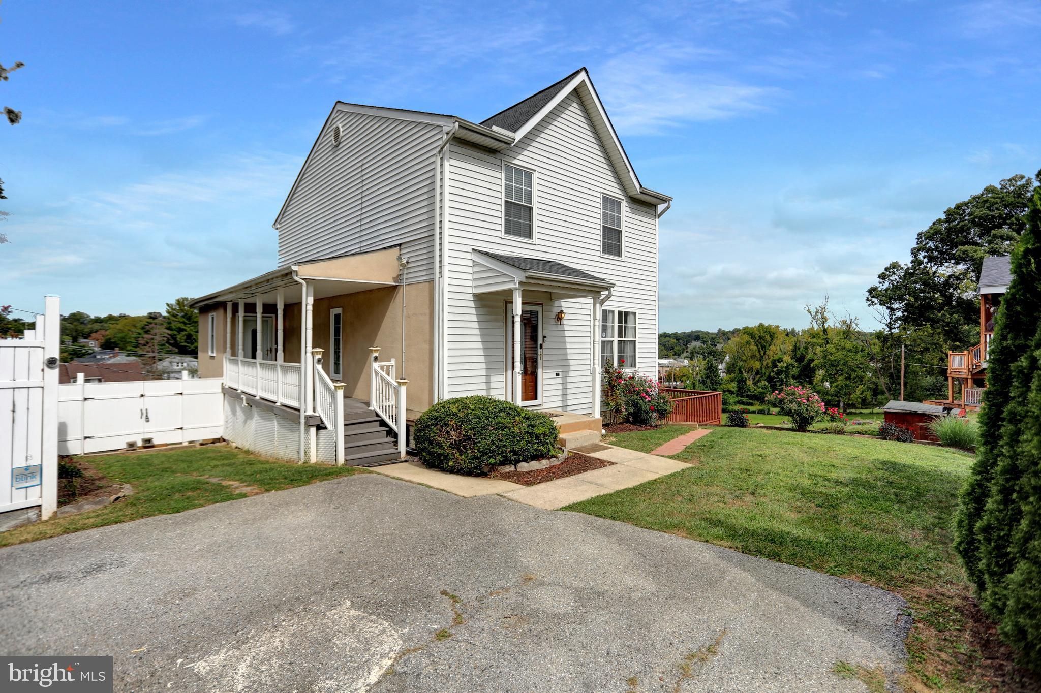 CARLYNN HEIGHTS - Residential