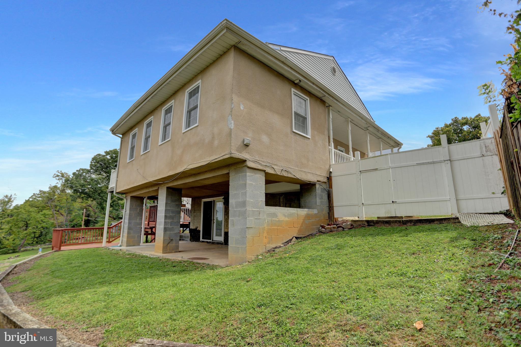 CARLYNN HEIGHTS - Residential