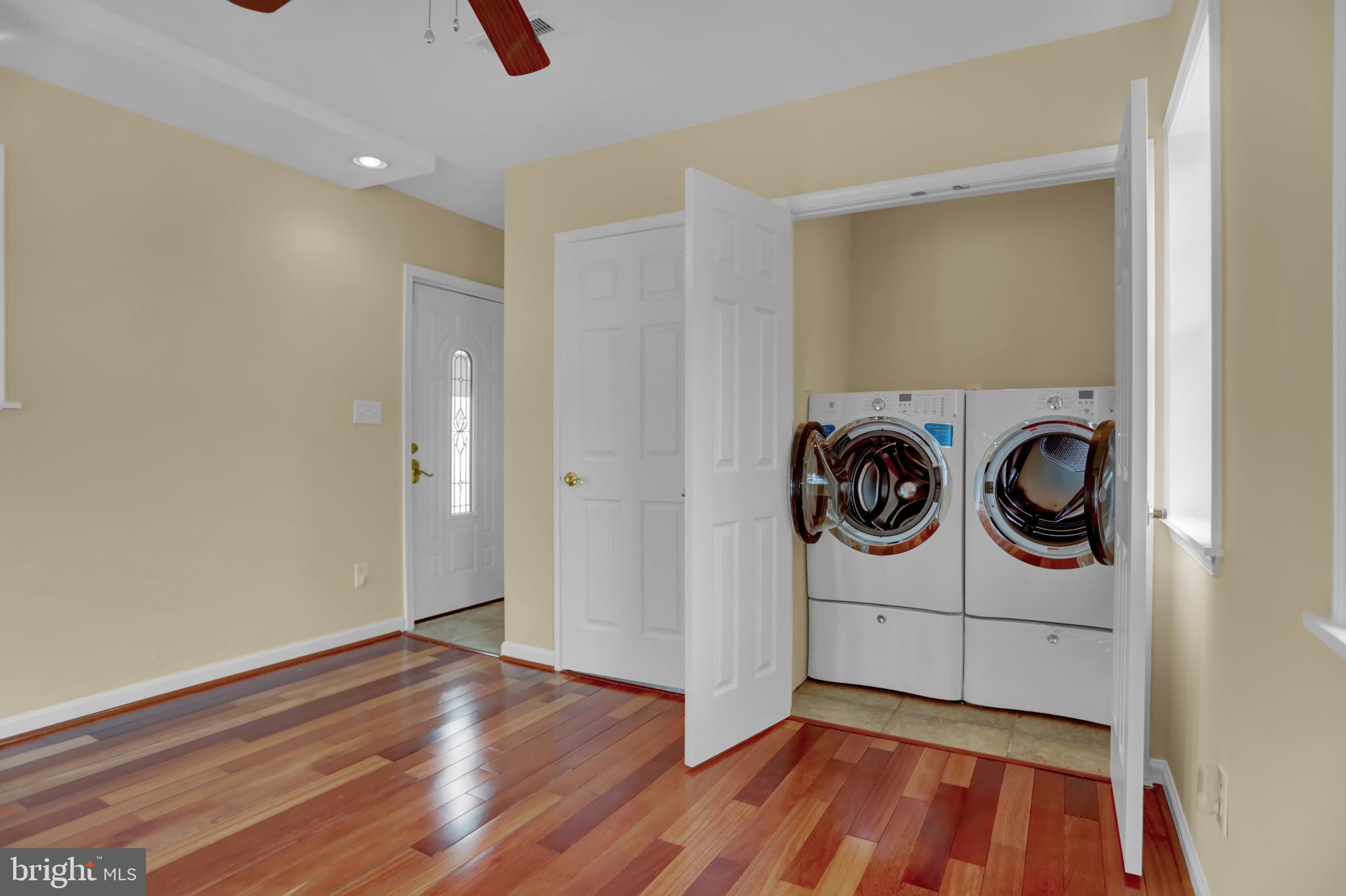 CARLYNN HEIGHTS - Residential