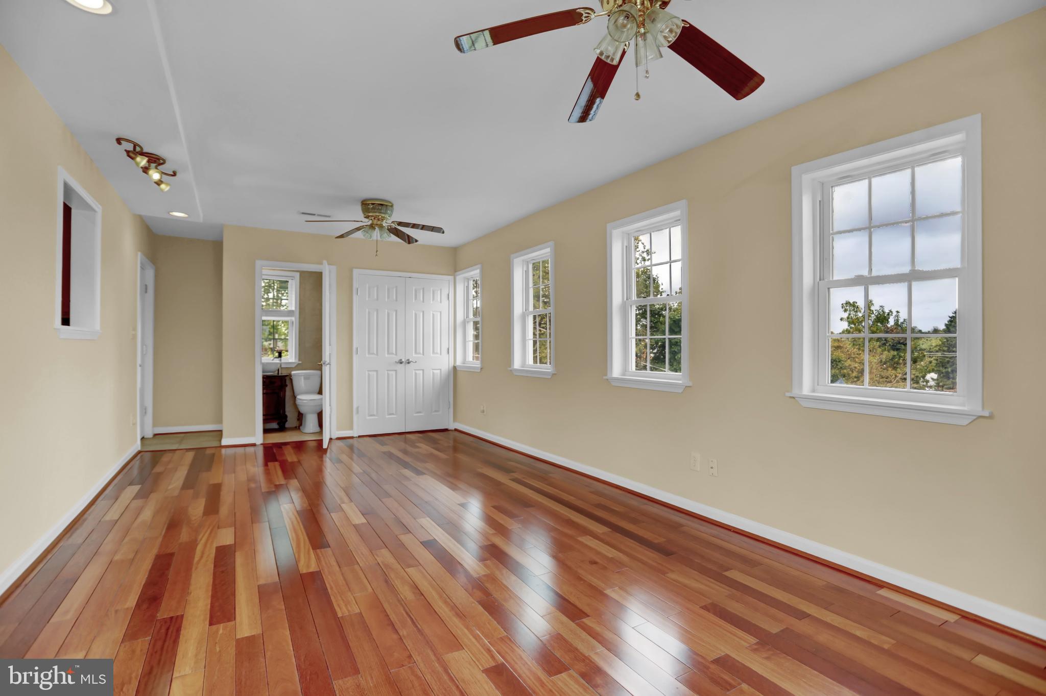 CARLYNN HEIGHTS - Residential