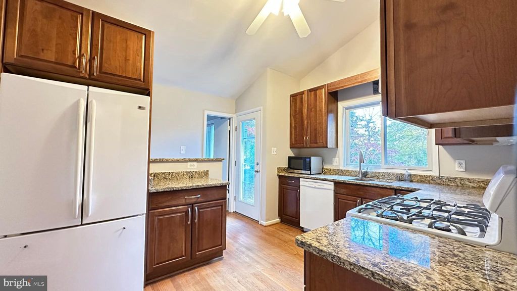 Photo of 8517 Marquette Street, VIENNA, VA 22180 (MLS # VAFX2277228)