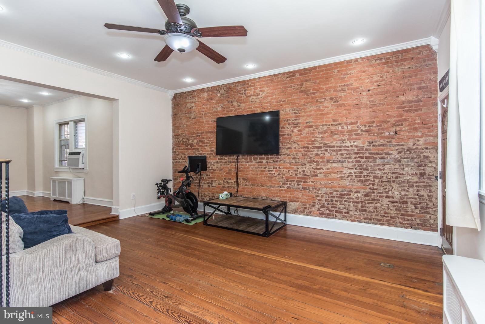 PORT RICHMOND - Residential