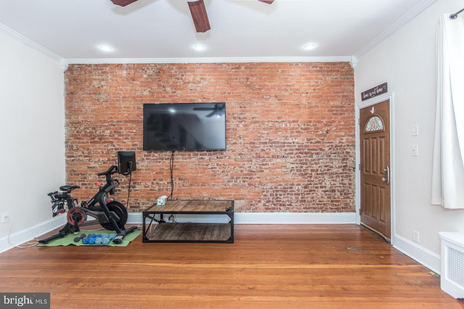 PORT RICHMOND - Residential