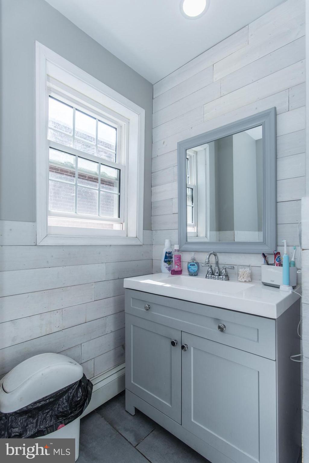 PORT RICHMOND - Residential