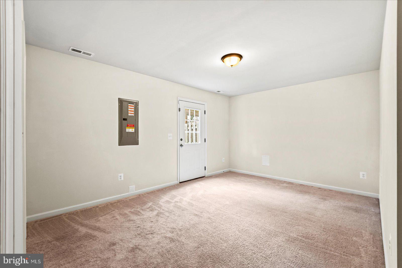 2232 MALLARD LANDING DRIVE