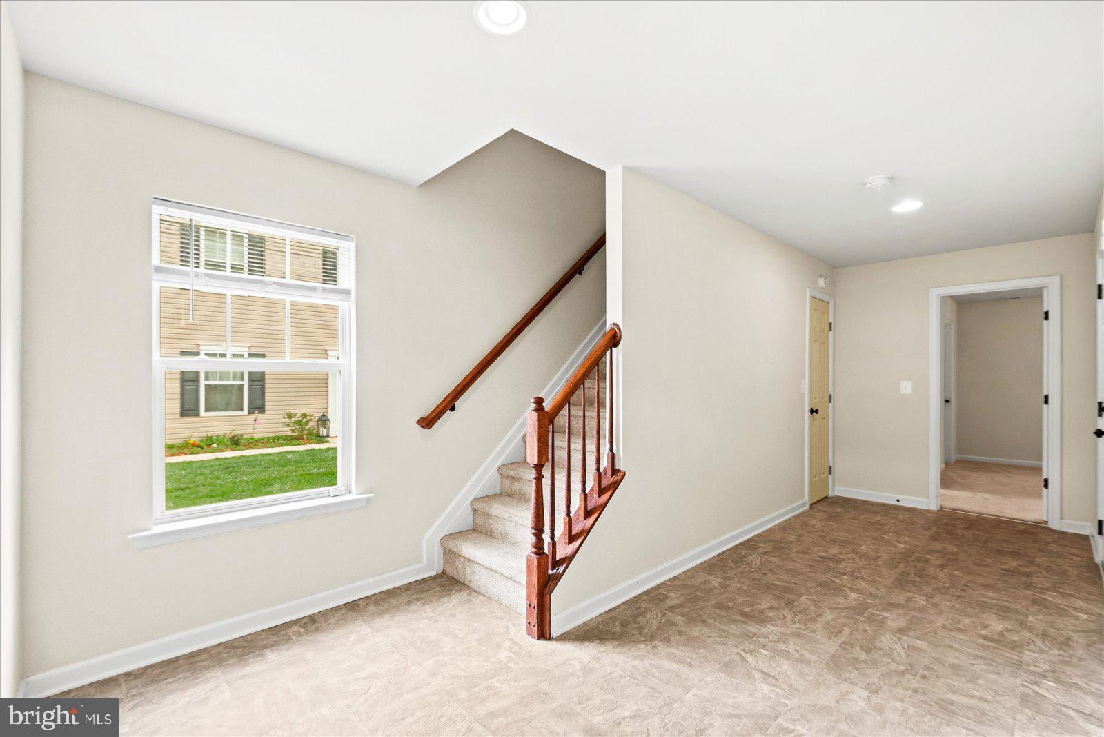 2232 MALLARD LANDING DRIVE
