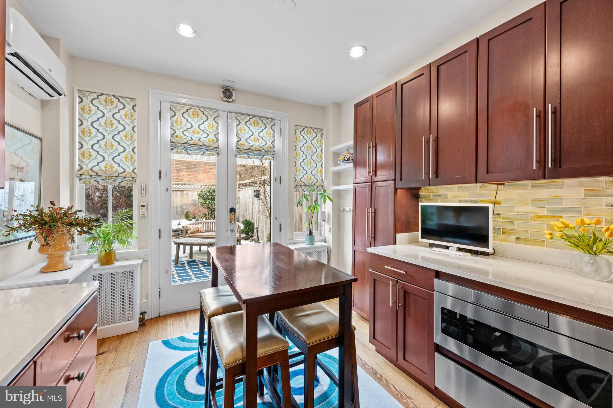 GEORGETOWN - Residential
