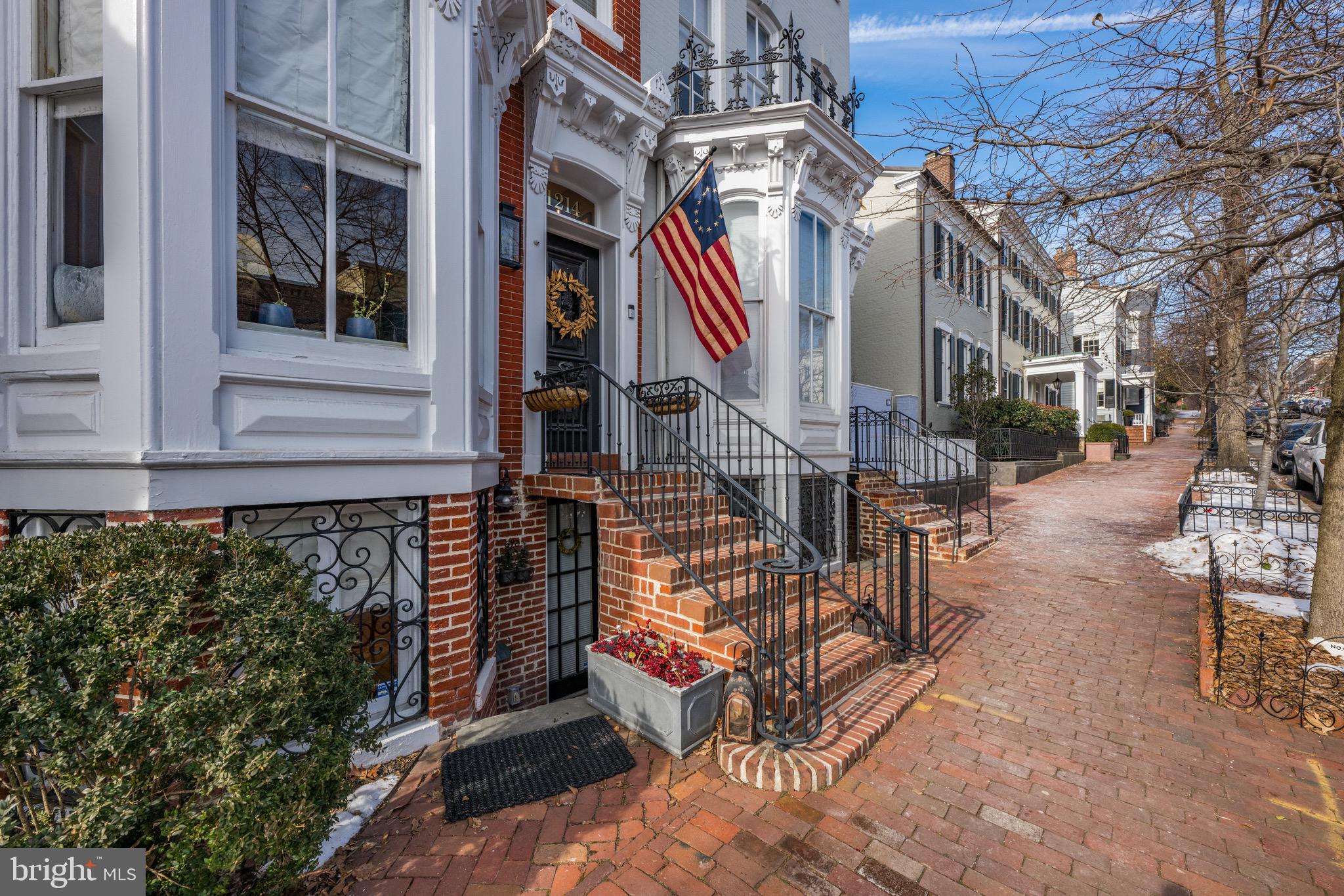 GEORGETOWN - Residential