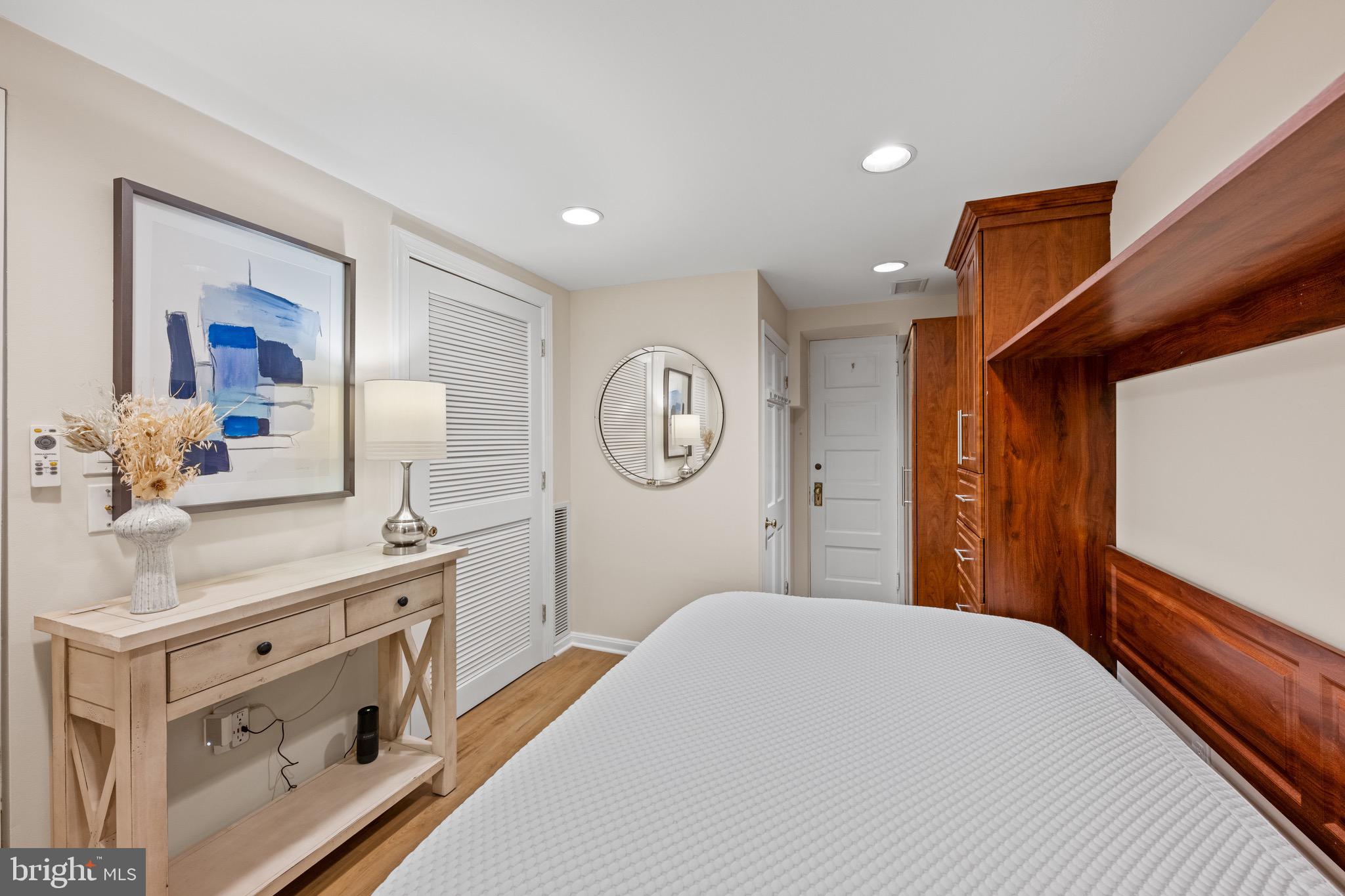 GEORGETOWN - Residential
