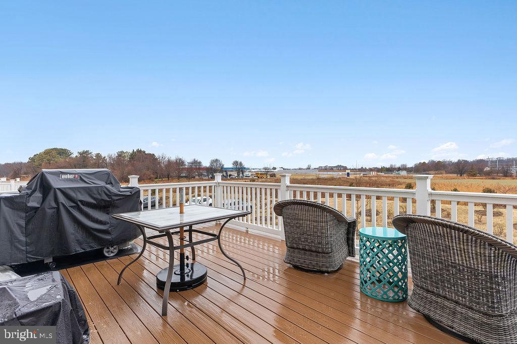 ELLENDALE - Residential