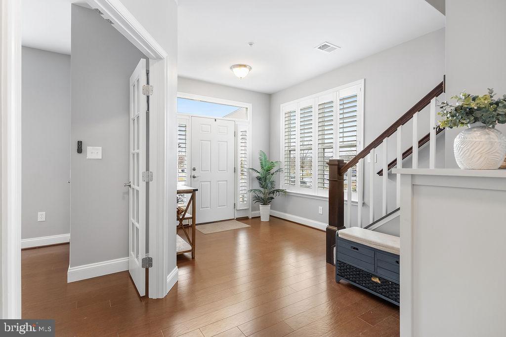 ELLENDALE - Residential