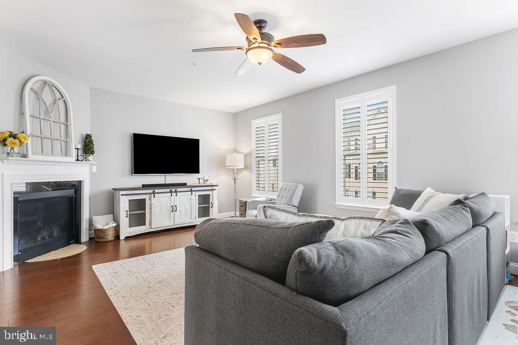 ELLENDALE - Residential