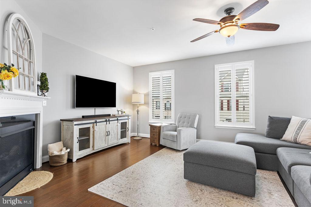 ELLENDALE - Residential