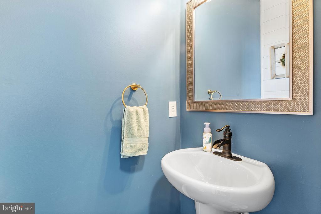 ELLENDALE - Residential