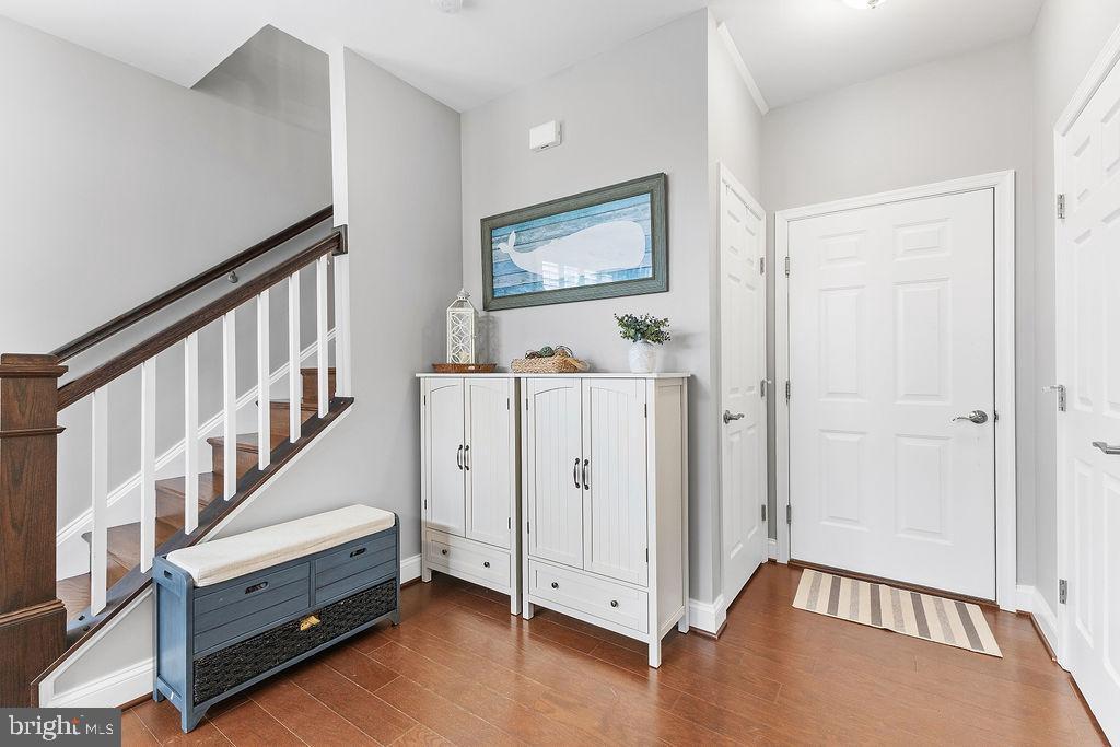 ELLENDALE - Residential