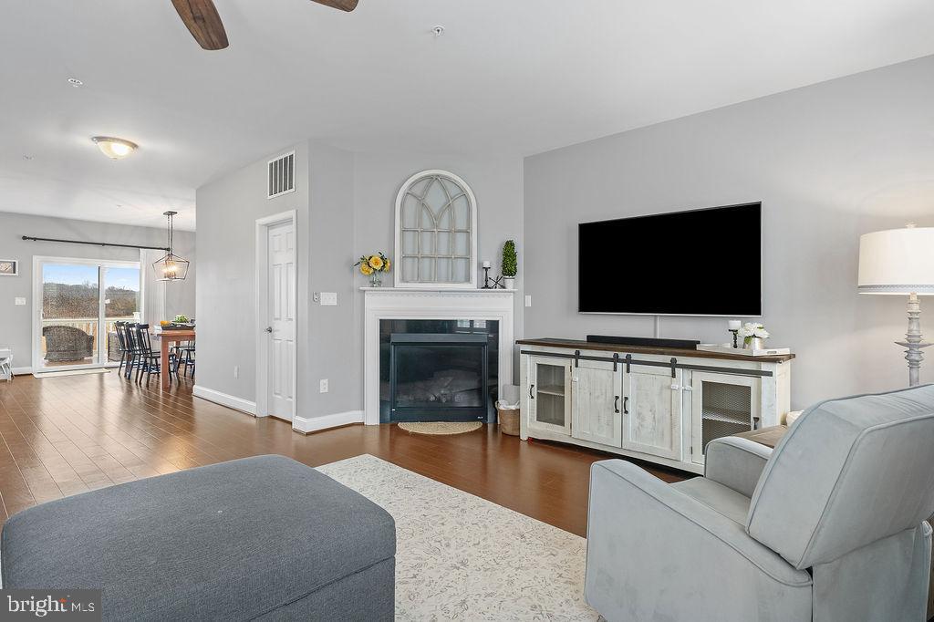 ELLENDALE - Residential