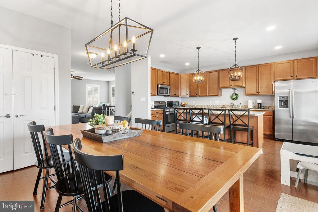 ELLENDALE - Residential