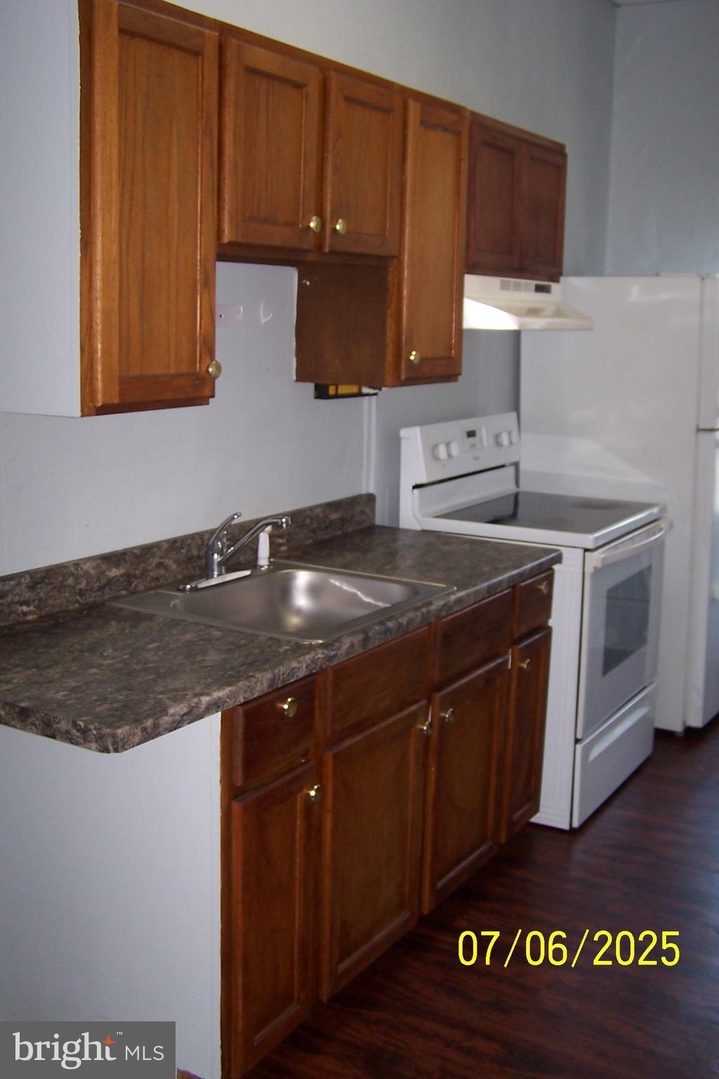 DOWNTOWN - Residential Lease