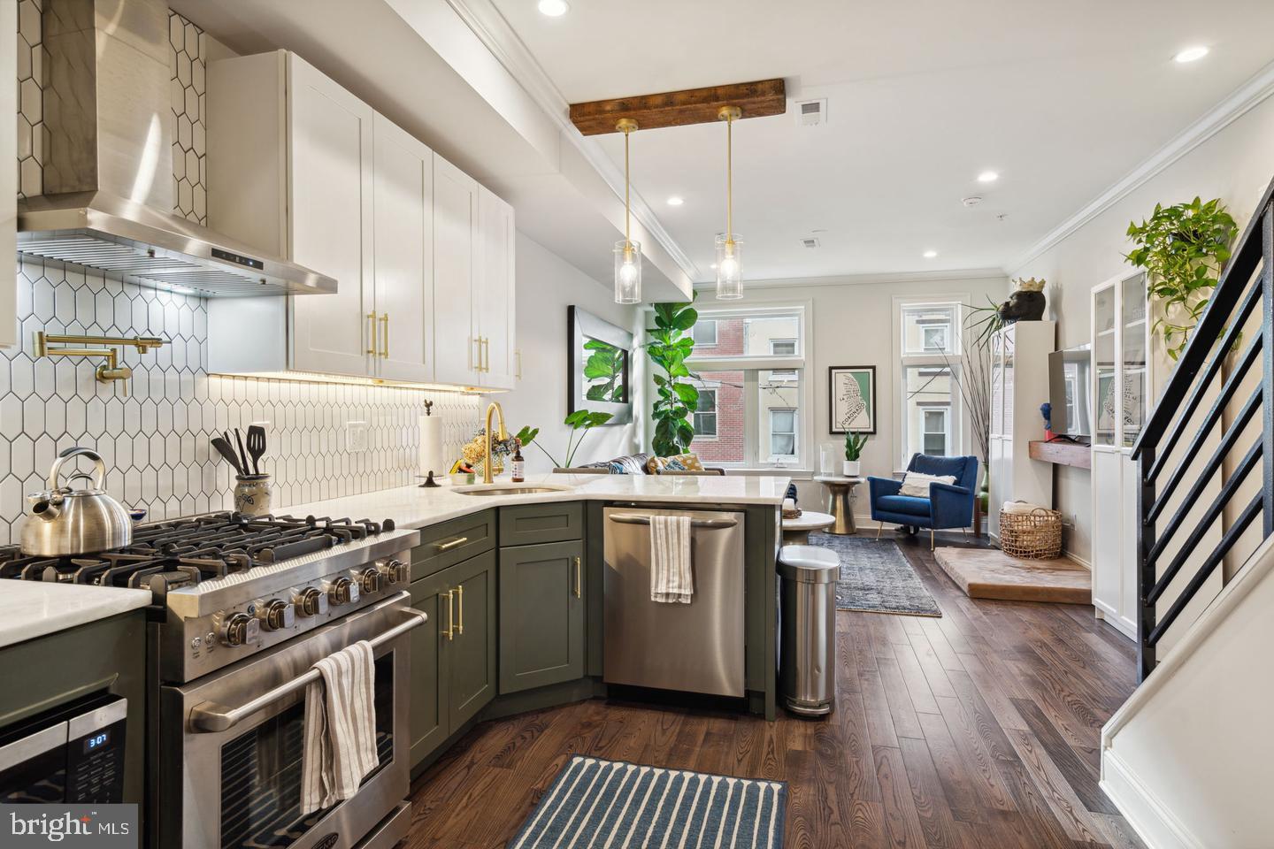 FRANCISVILLE - Residential