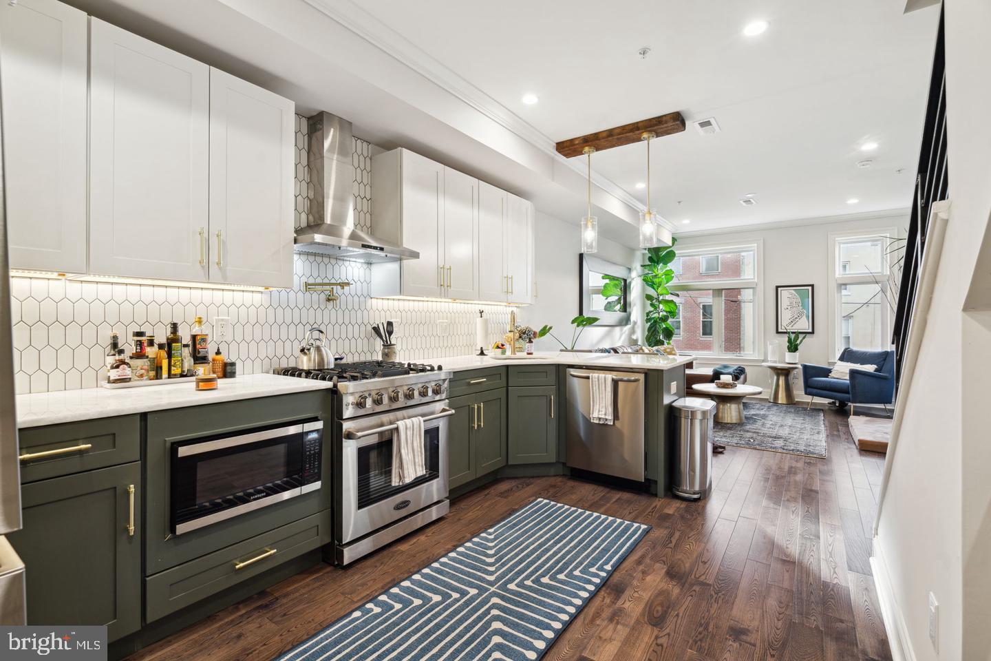 FRANCISVILLE - Residential