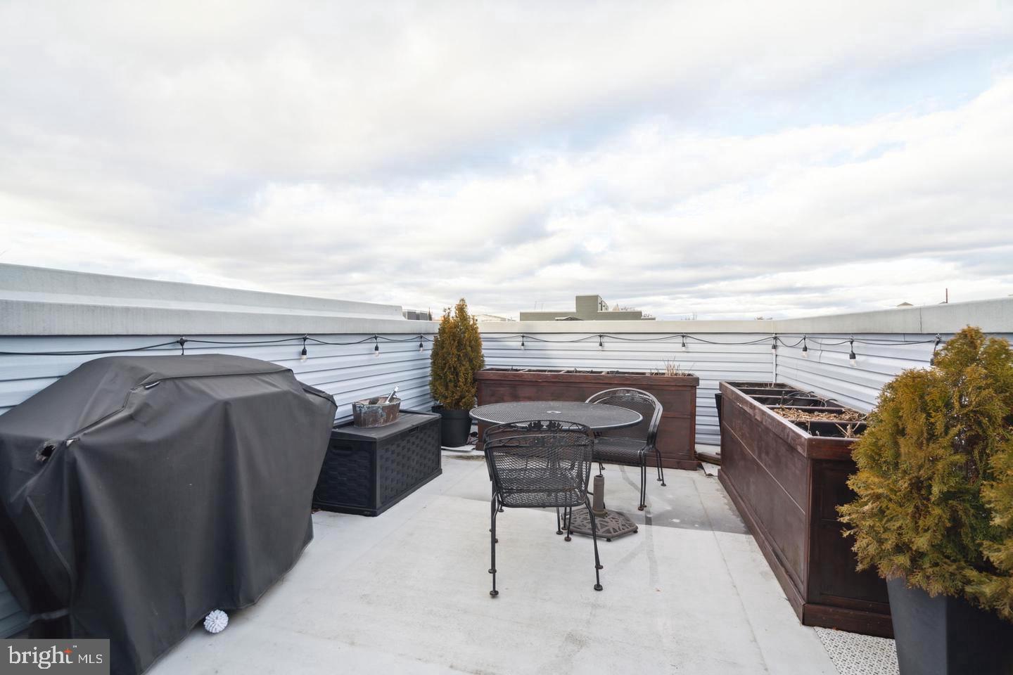 FRANCISVILLE - Residential