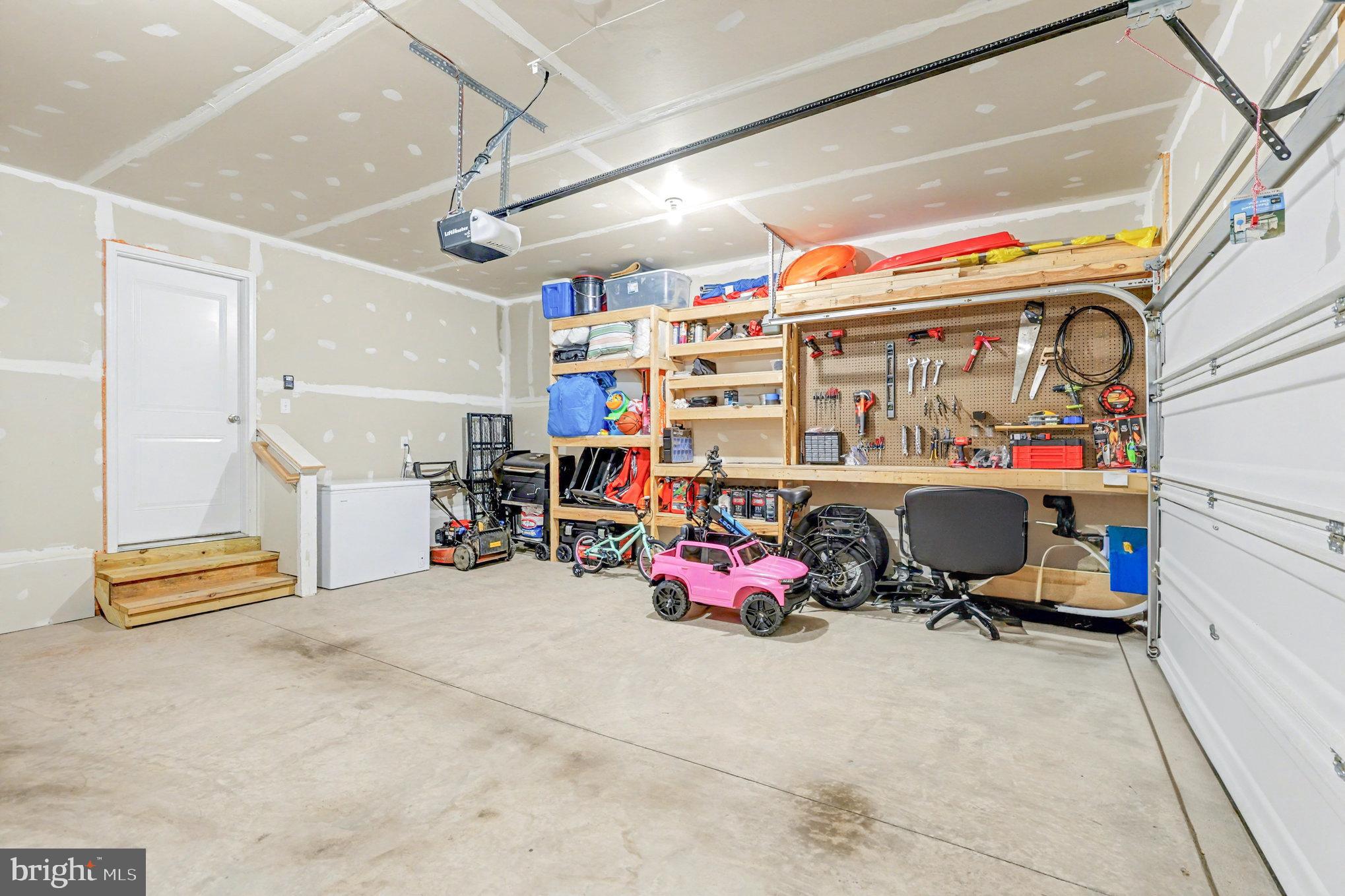 MAURY HEIGHTS - Residential