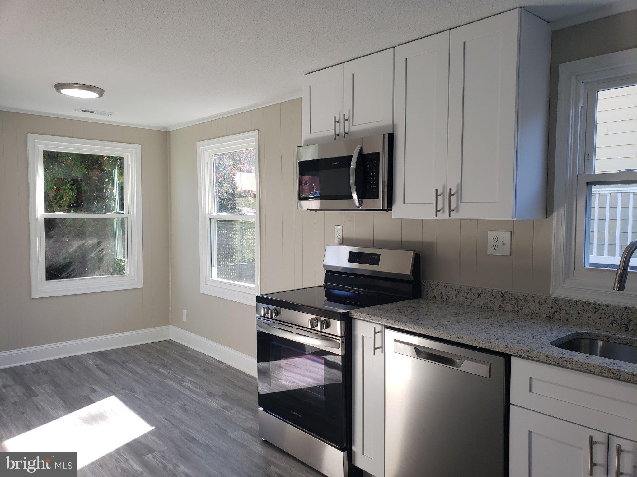 2915 UNIVERSITY BOULEVARD W