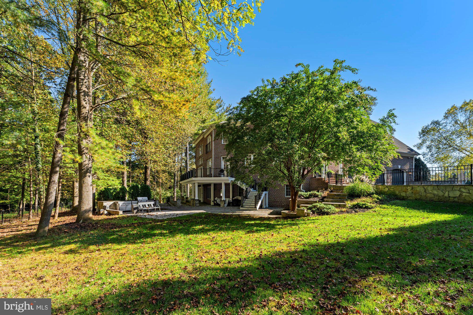 2583 VINTAGE CREST LANE