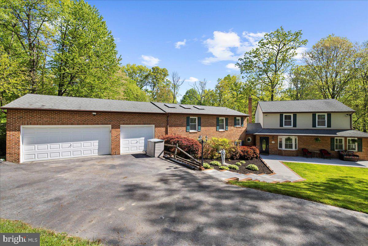 1260 BUCKHORN ROAD